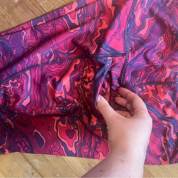 Pink Camo Legendary Leggings - Picture 4 of 5